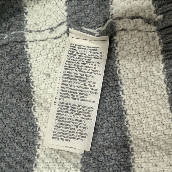 Y2K Abercrombie & Fitch Grey White Striped Cotton Angora Cardigan Sweater Small - Picture 5 of 10